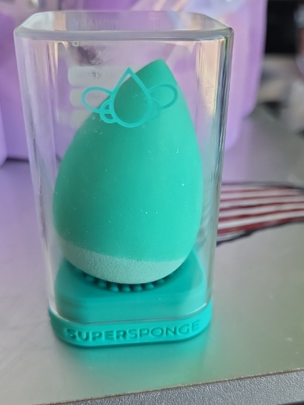 Supersponge Teardrop Makeup Sponge in Teal